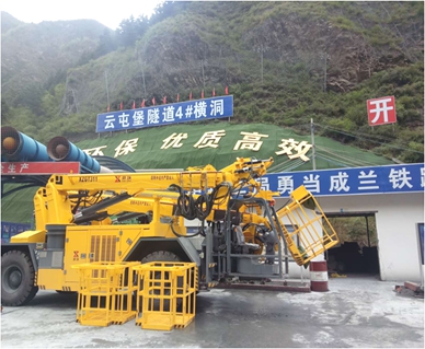 成兰线云屯堡隧道