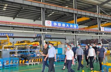 时事 | 市人大常委会一行调研新筑智装制造业发展工...