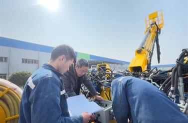 扬帆奋进正当时，向春天向未来 。